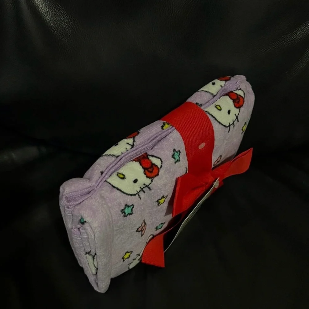 HELLO KITTY Candycane And Stars Hand Towels Set of 2 - Hello Kitty Hand Towels